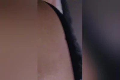 大奶骚货留学生被约出来撕烂丝袜强上