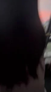 夕阳西下，在酒店阳台上